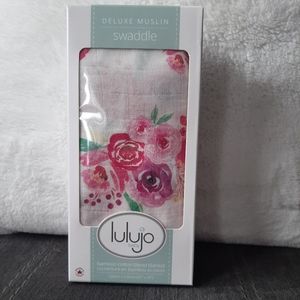 🛍3/$15 - Muslin Swaddle Blanket